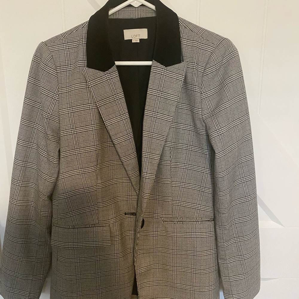 Loft Blazer With Subtle Plaid Pattern - image 4